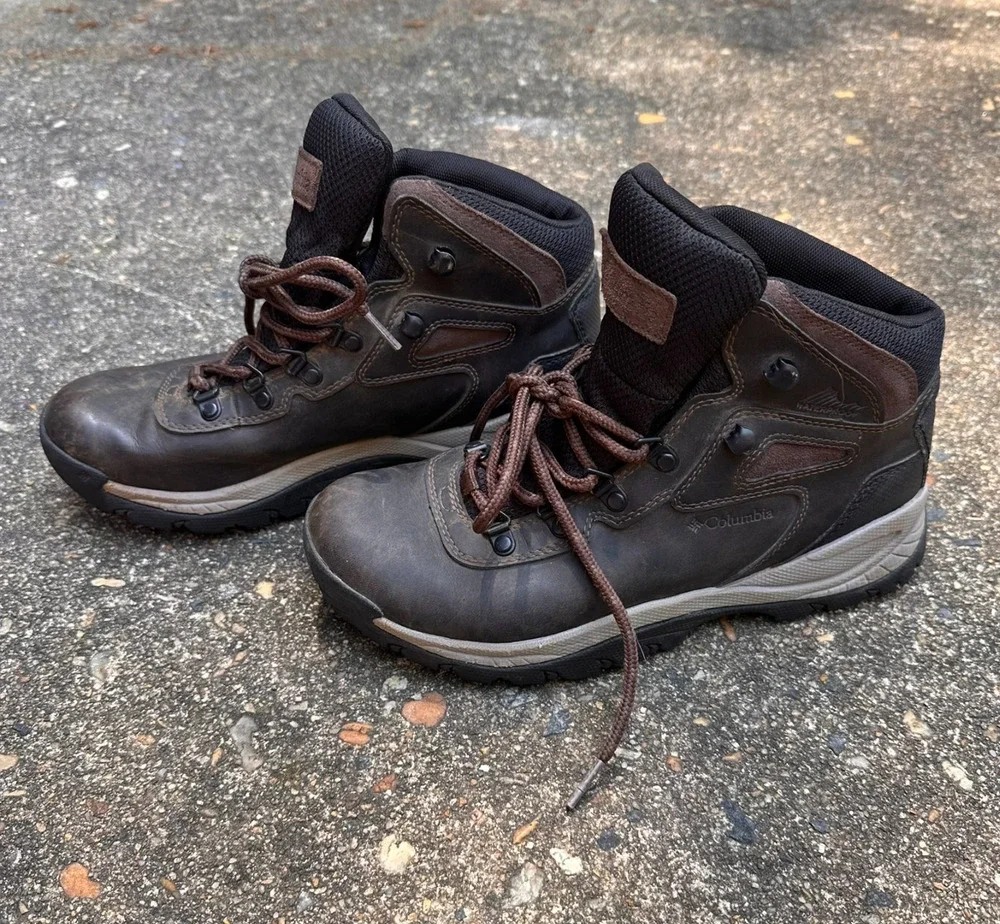 Columbia Newton Ridge Plus Boots Womens 8 Brown Hiking Omni-Grip BL3783-231